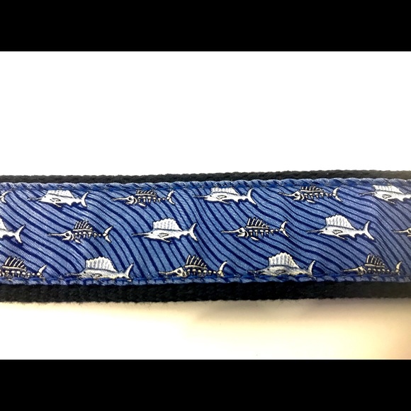Vineyard Vines Kids Blue Fish Print Belt Size 24 - Picture 5 of 8